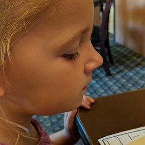 Meet your Posher, Juliana